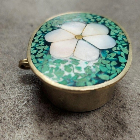 Vintage Silver Hinged Abalone & Turquoise Trinket Pill Box - Picture 4 of 9